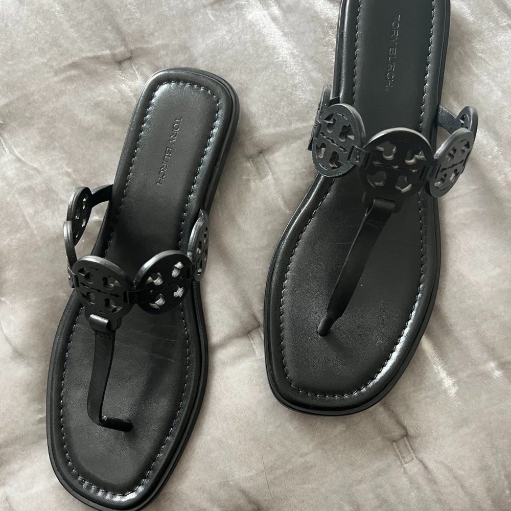 Tory Burch Tiny Miller Leather Thong Sandal  Sz 9